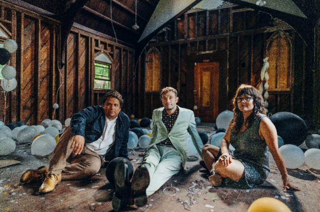 Nickle Creek to perform at College street music hall in new haven, connecticut 