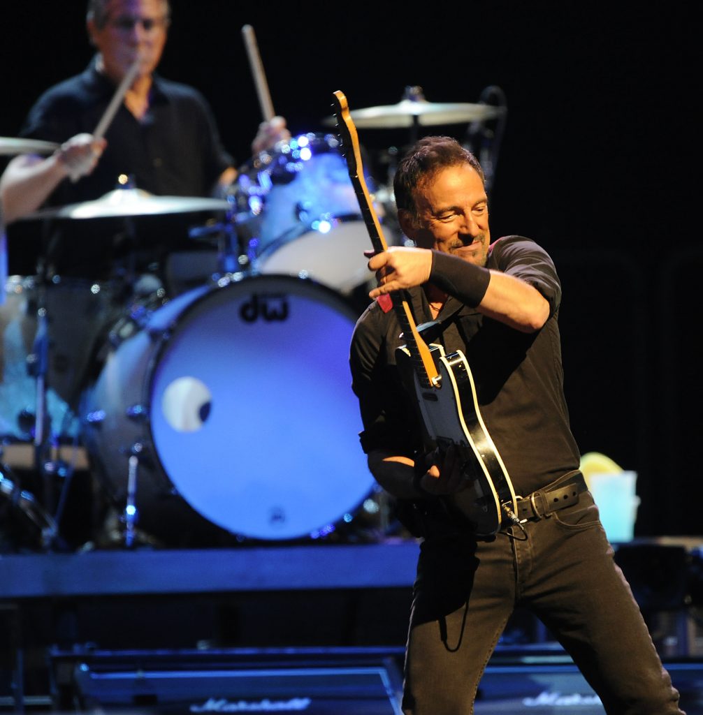 Bruce Springsteen performs at Mohegan Sun Arena in 2014, photo via Mohegan Sun