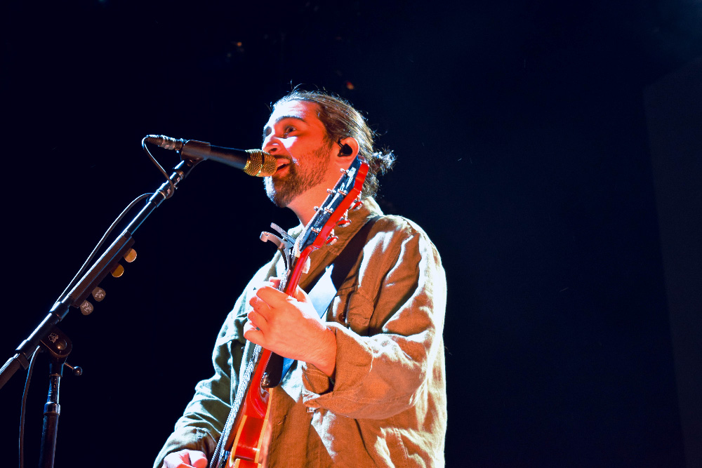 Noah Kahan at Hartford Healthcare Amphitheater in Bridgeport, Connecticut on September 5, 2023 photo by Aunia Forland 