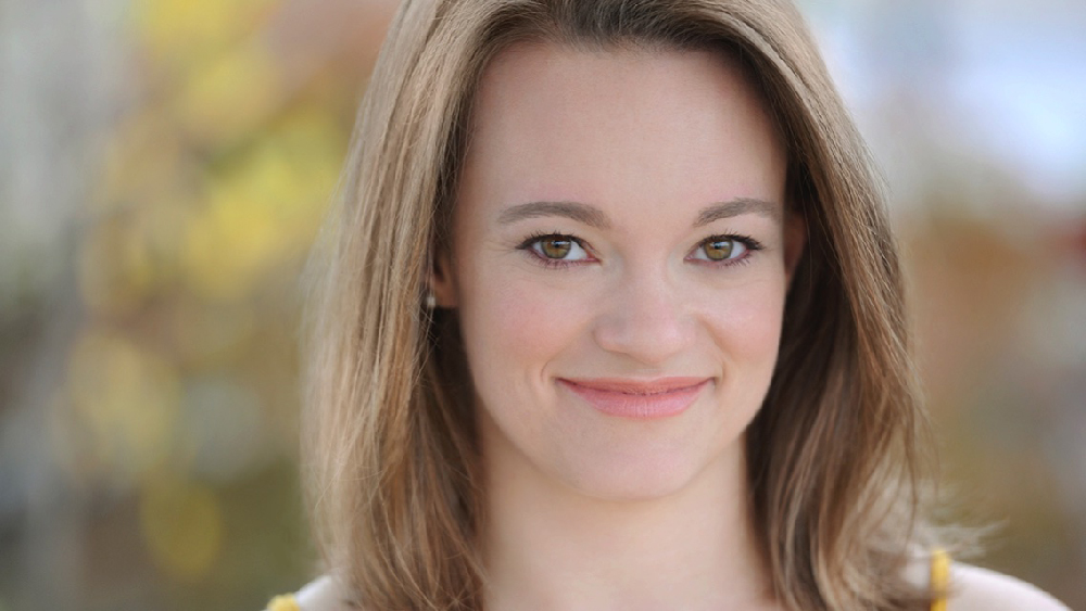 Hillary Ekwall to star in The Pin Up Girls at the Playhouse on Park in West Hartford, Connecticut 