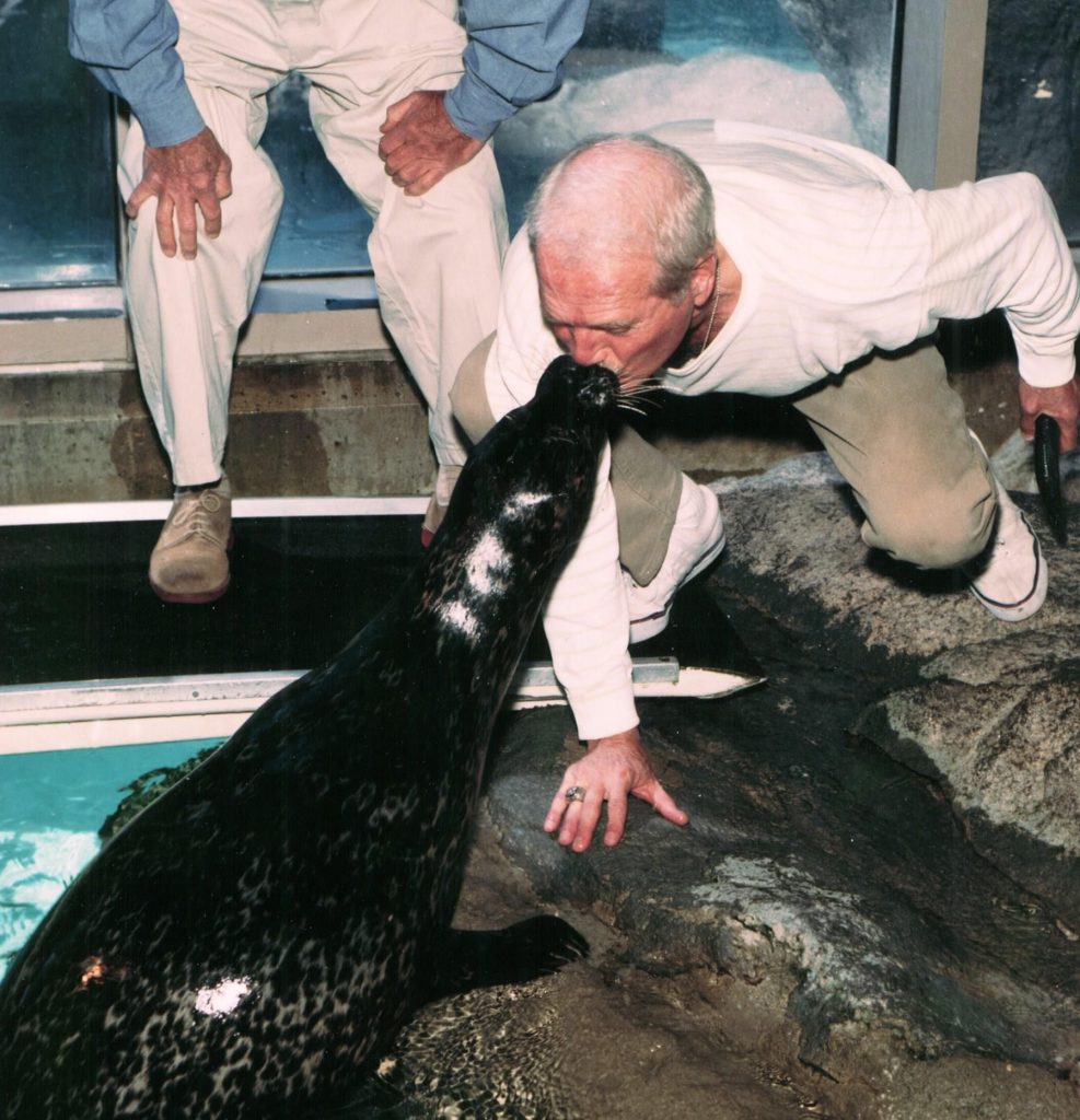 Tillie with Paul Newman in July 1997 photo via The Maritime Aquarium in Norwalk, Connecticut