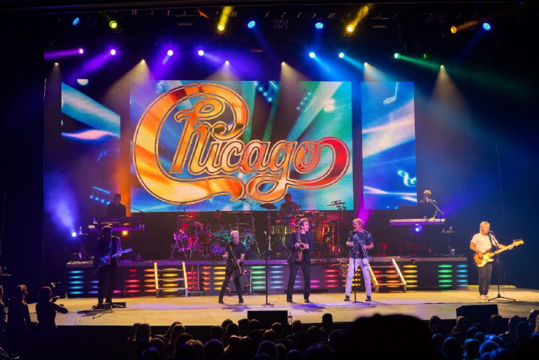 The Palace Chicago Stage 768x513
