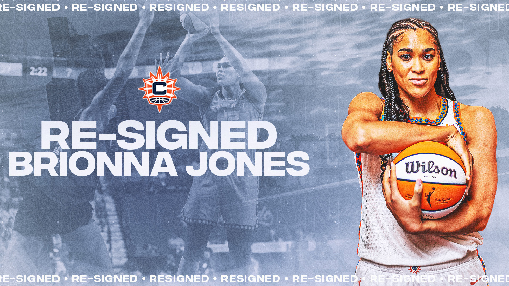 Brionna Jones resigns with the Connecticut Sun