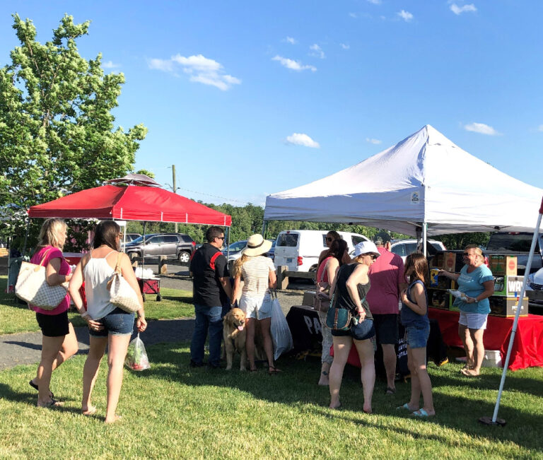 Farmers Market 768x651