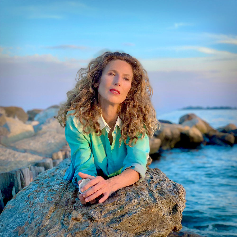 Sophie B. Hawkins to perform at Fairfield Theatre Company on May 18, 2024