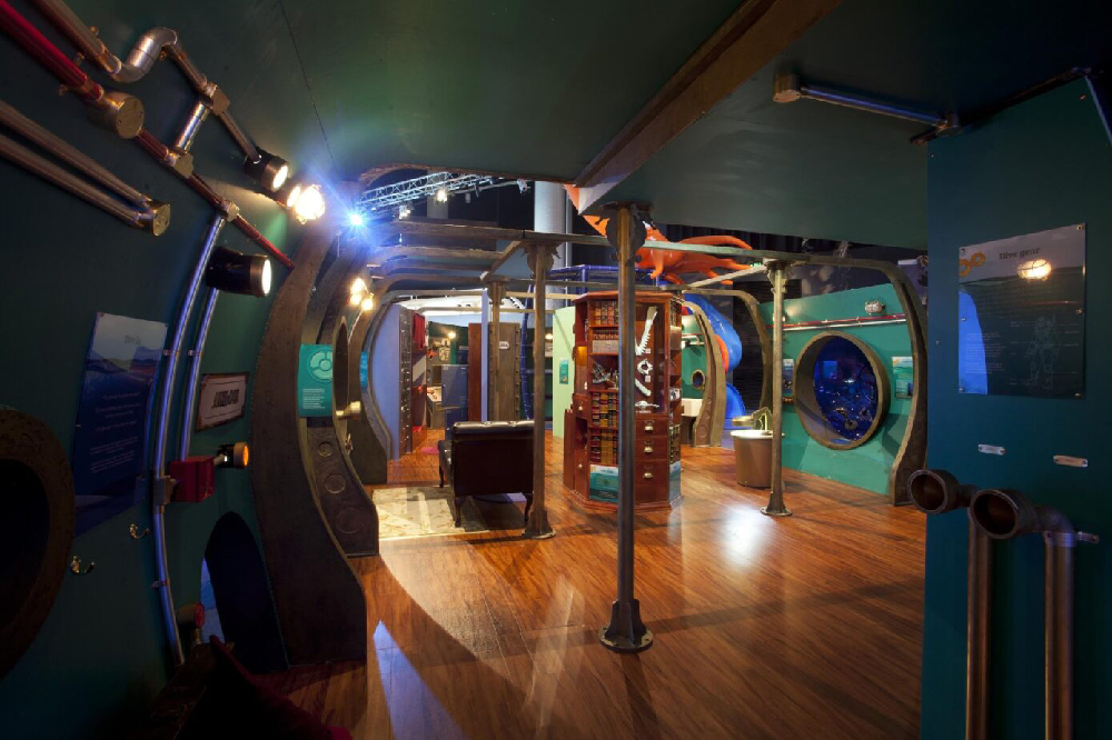 Voyage to the Deep - Underwater Adventures at mystic seaport museum in mystic connecticut 