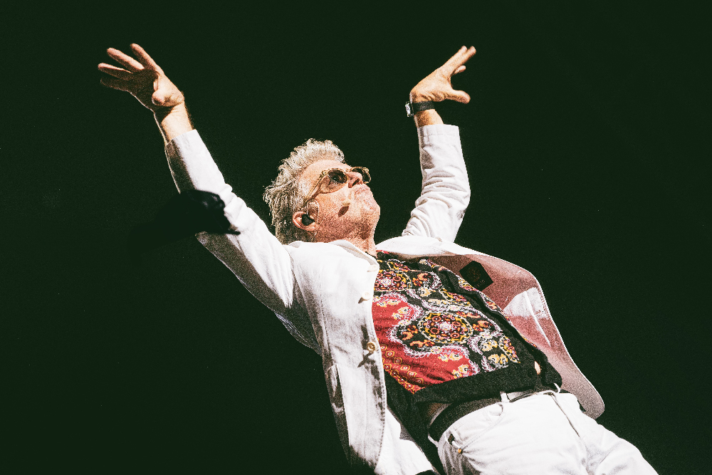 Tom Bailey performs at the Totally Tubular Festival at Hartford Healthcare Amphitheater in Bridgeport, Connecticut photos by Jessie Fuentes