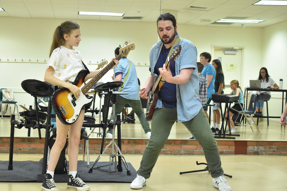 School of rock rehersal the warner theatre in torrington, connecticut 