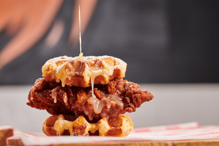 Chicken Waffles sandwich 11 768x512