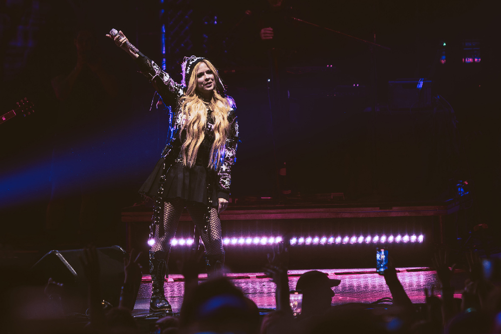 photos of Avril Lavigne tour at Xfinity Theatre in Hartford, Connecticut in August 21, 2024 photo by Jessie Fuentes // Finding Connecticut