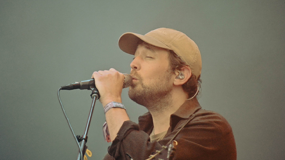 Robin Pecknold of Fleet Foxes at Soundside Music Festival in Bridgeport, Connecticut, on September 28, 2024 photo by Kris Forland