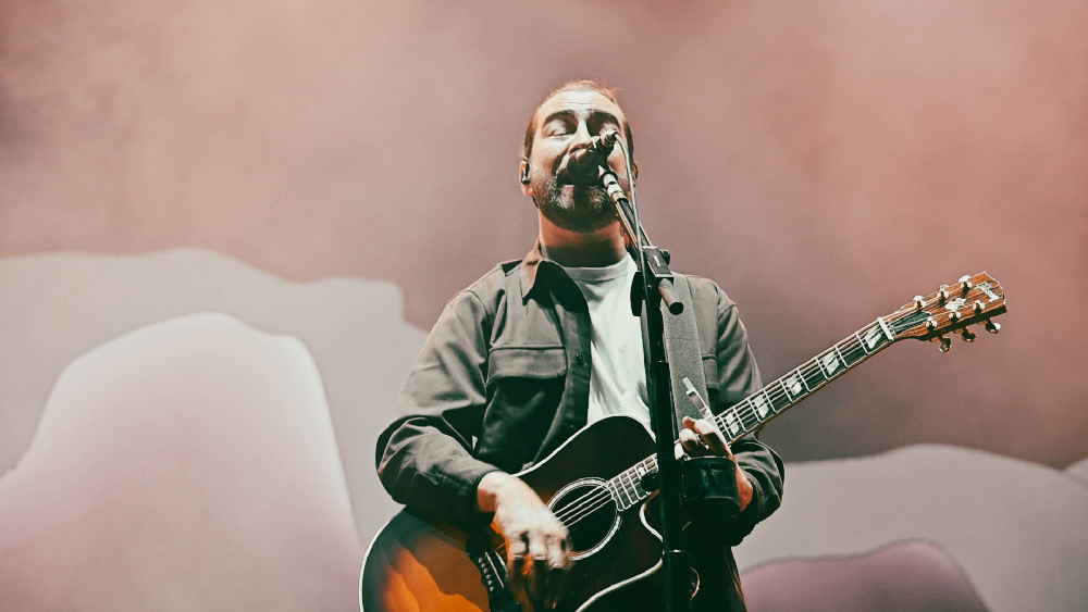 Noah Kahan at Soundside Music Festival in Bridgeport, Connecticut, on September 28, 2024 photo by Kris Forland