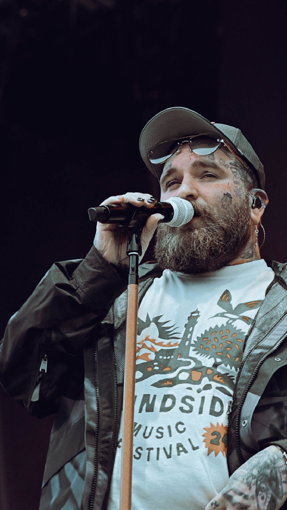 Teddy Swims at Soundside Music Festival in Bridgeport, Connecticut, on September 29, 2024 photo by Kris Forland