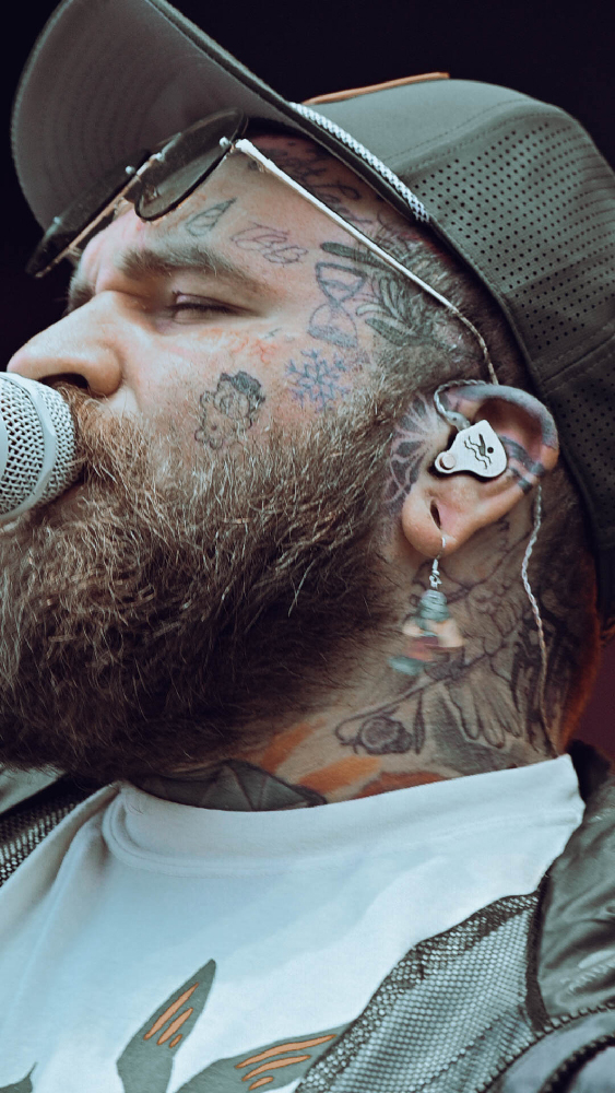 Teddy Swims at Soundside Music Festival in Bridgeport, Connecticut, on September 29, 2024 photo by Kris Forland