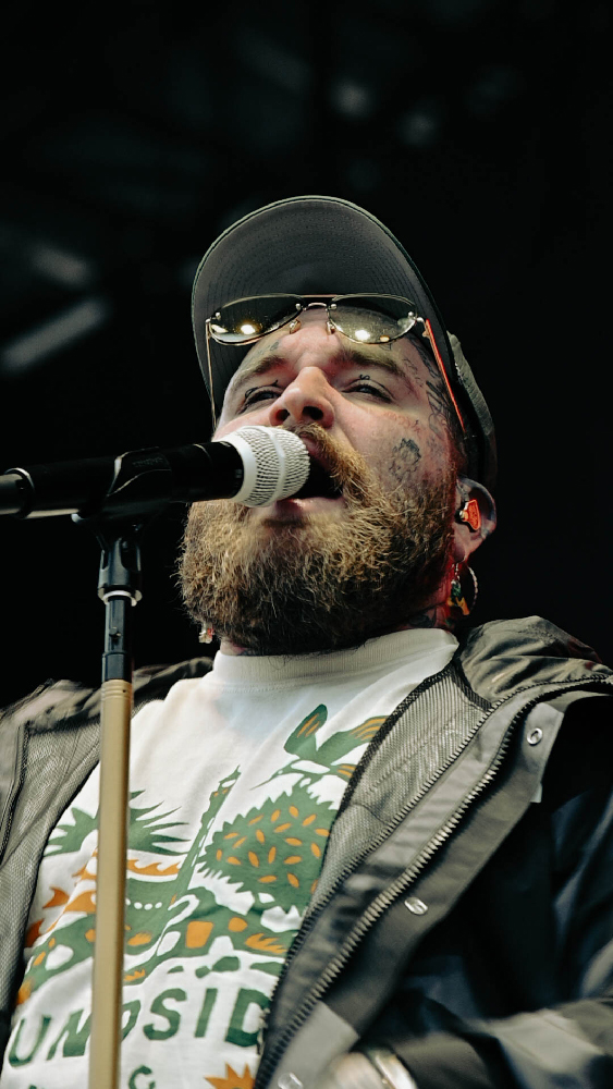 Teddy Swims at Soundside Music Festival in Bridgeport, Connecticut, on September 29, 2024 photo by Kris Forland