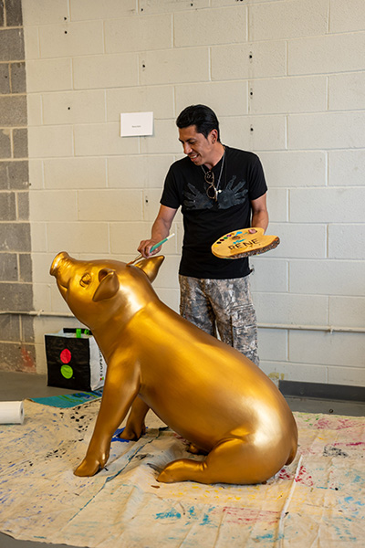 Artist of Stamford Downtown OINK Art in Public Places photo by HappyHaHA