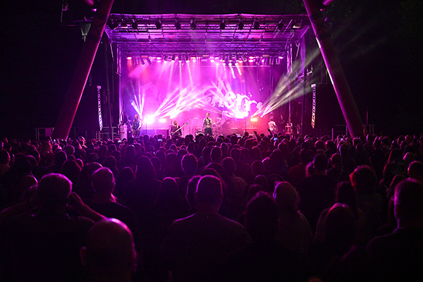 August outside concerts at Mohegan Sun's Sun Patio in August 2025