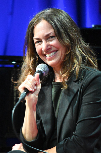 Susanna Hoffs photo by Kris Forland