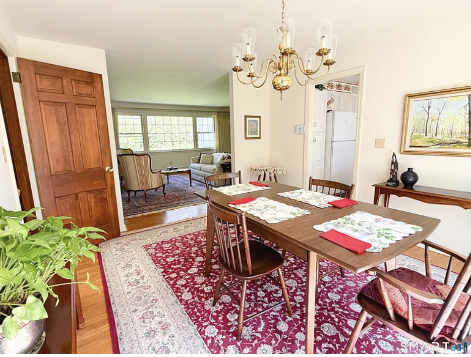 279 Cheese Spring Rd in wilton Connecticut